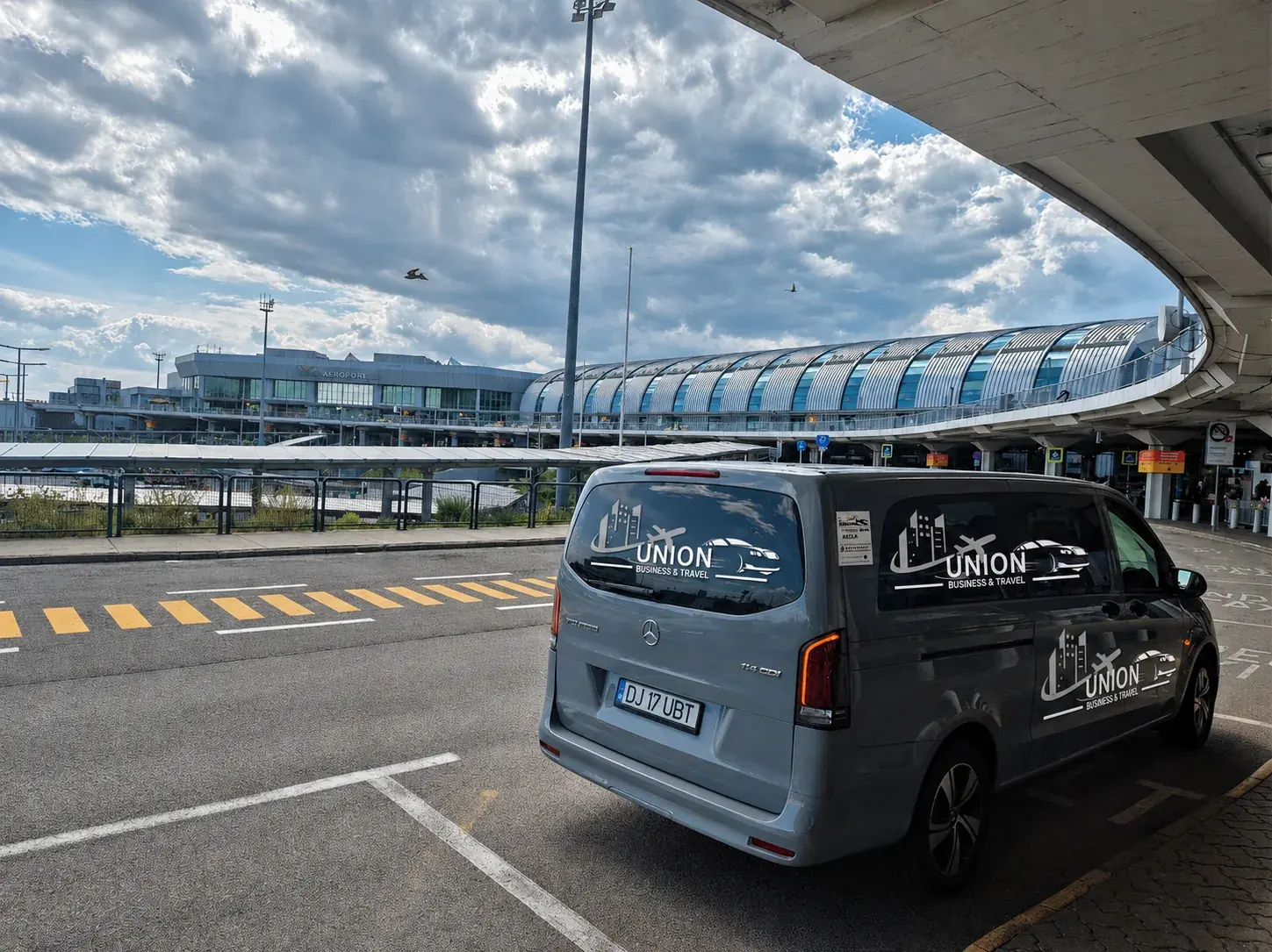 Mercedes Vito UBT la terminalul de plecări